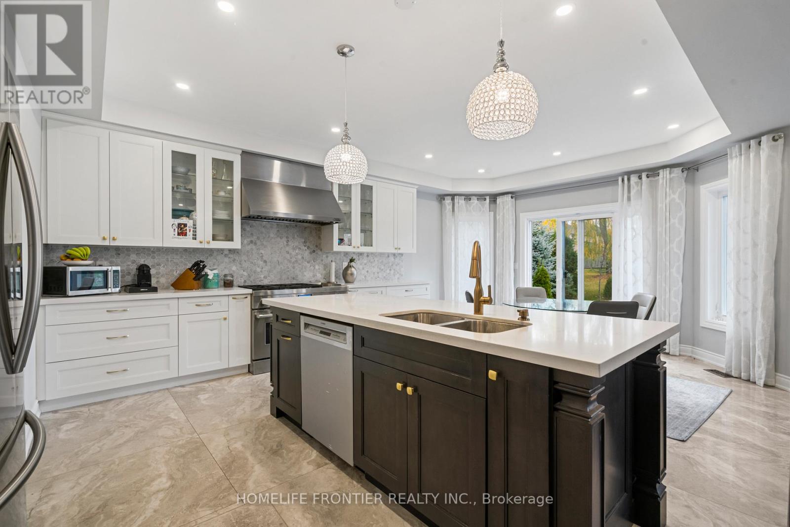 7 Edenbrook Crescent, Richmond Hill, Ontario  L4B 4B5 - Photo 10 - N12443940