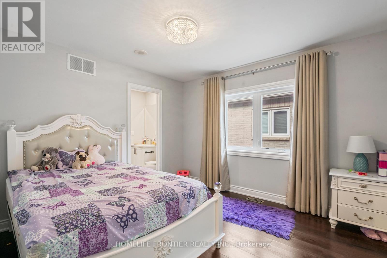 7 Edenbrook Crescent, Richmond Hill, Ontario  L4B 4B5 - Photo 17 - N12443940