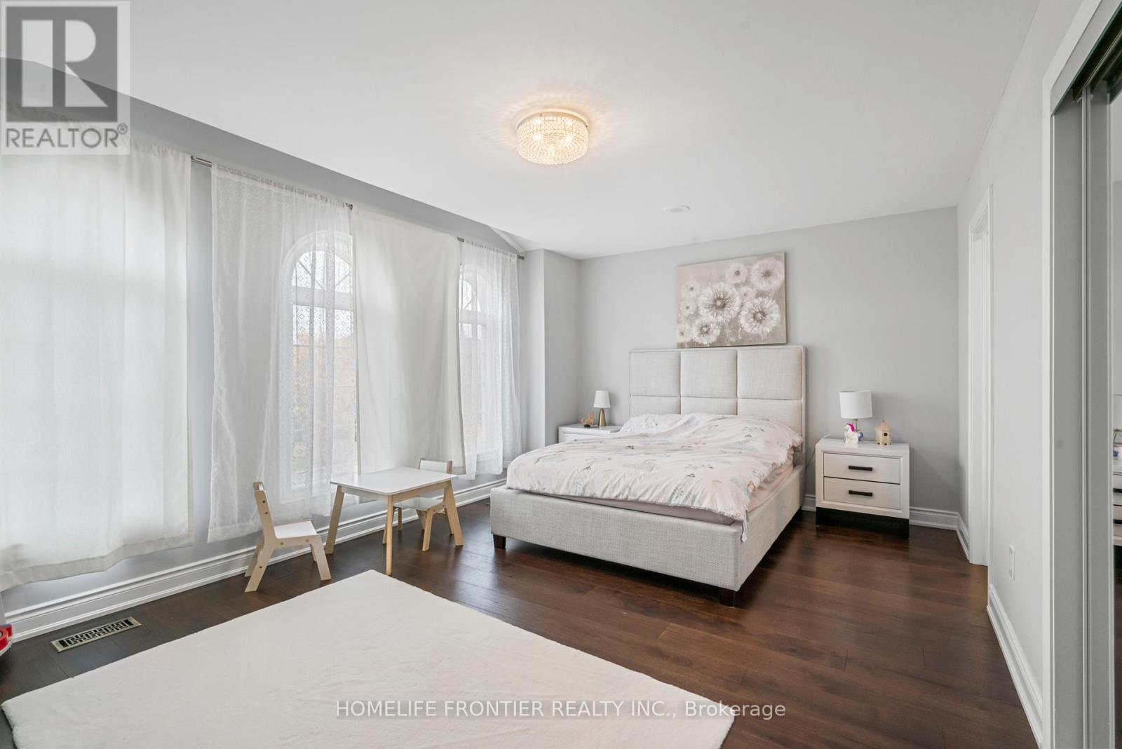 7 Edenbrook Crescent, Richmond Hill, Ontario  L4B 4B5 - Photo 19 - N12443940
