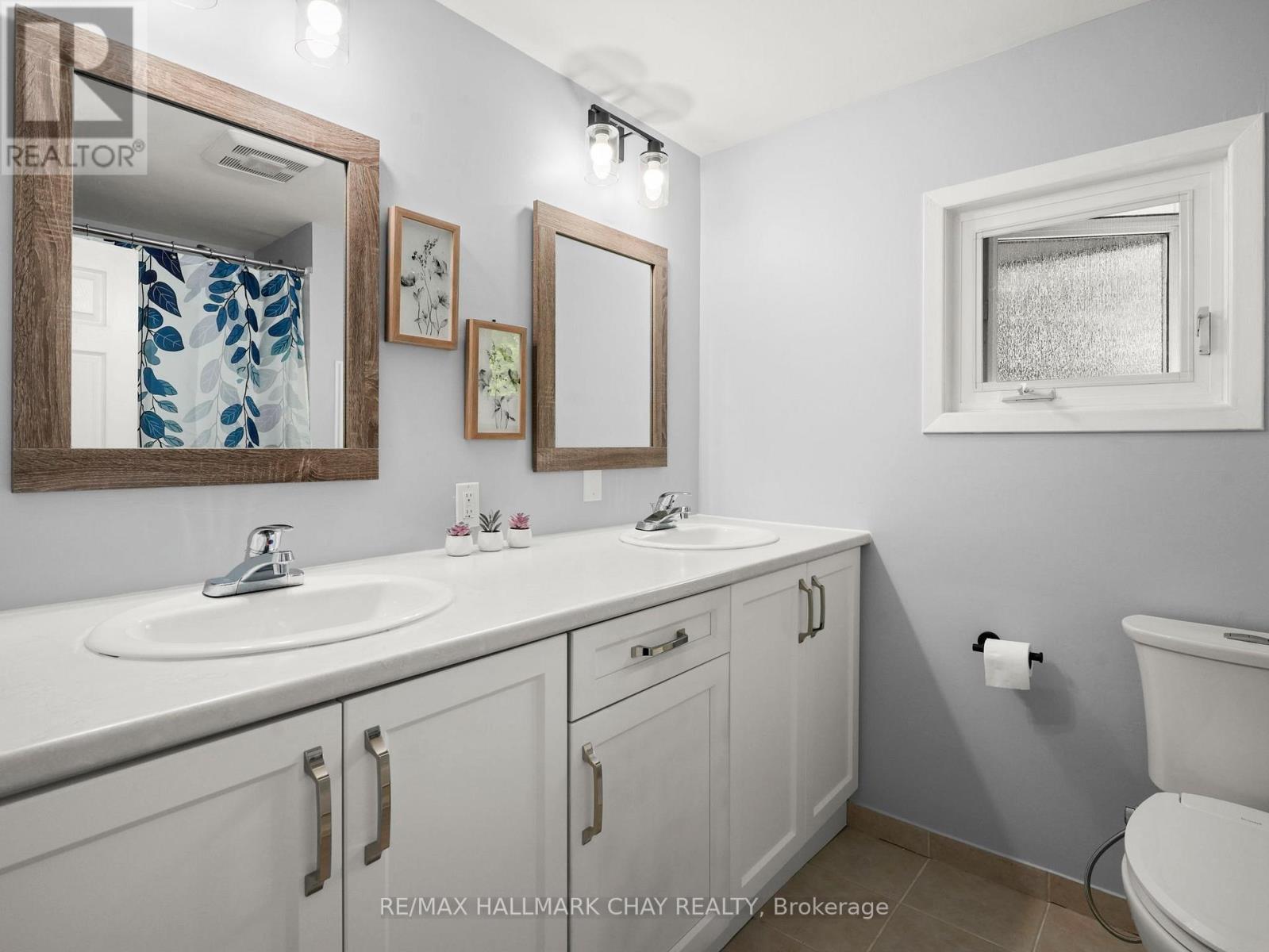 636 Victoria Street E, New Tecumseth, Ontario  L9R 1K1 - Photo 21 - N12443957
