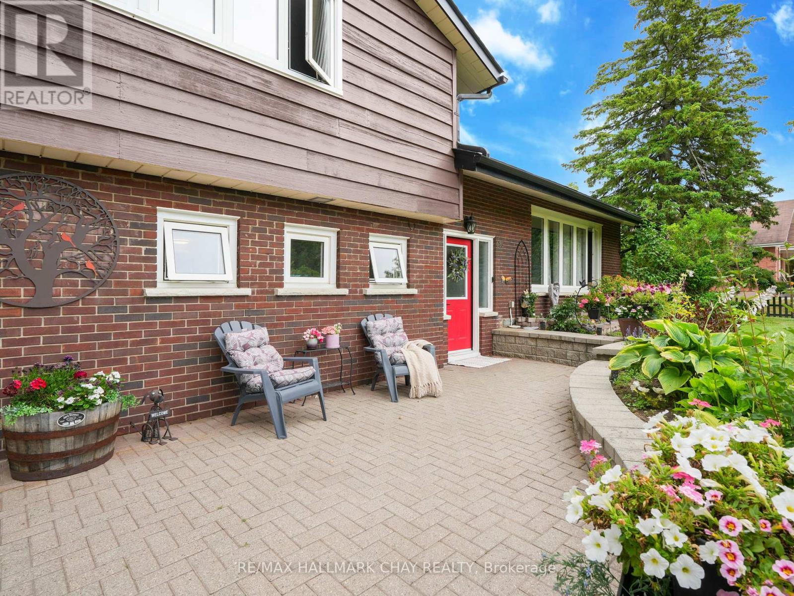 636 Victoria Street E, New Tecumseth, Ontario  L9R 1K1 - Photo 4 - N12443957