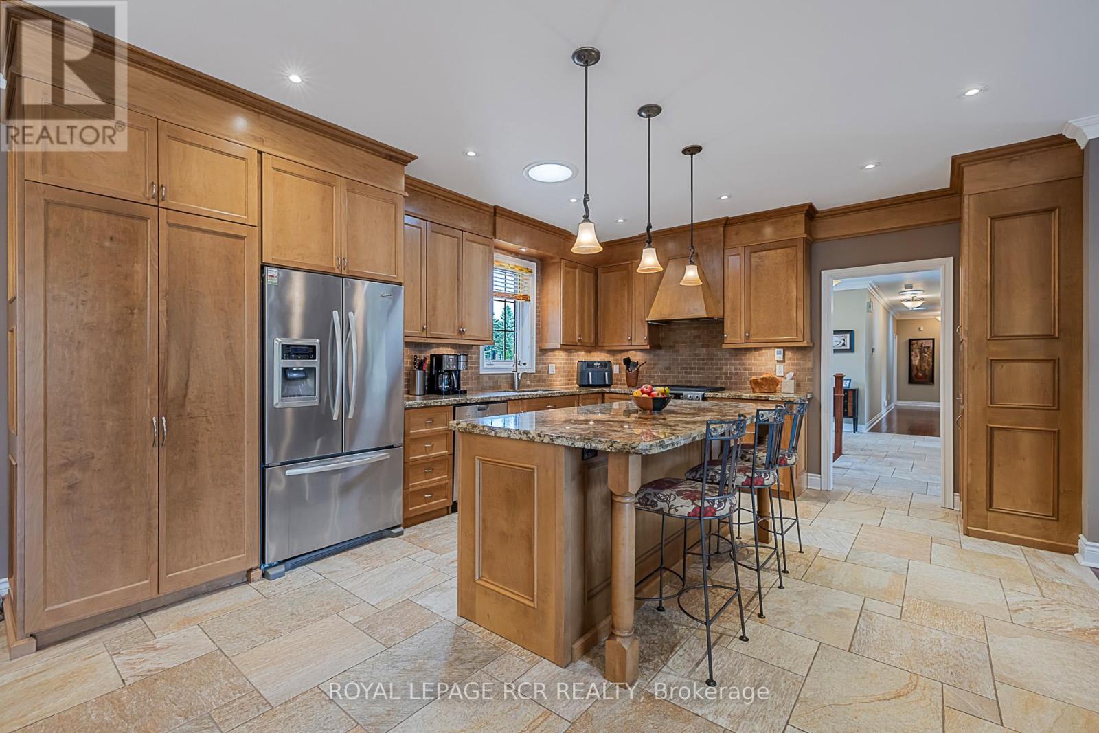 45 Mcmullen Drive, Whitchurch-Stouffville (Ballantrae), Ontario  L4A 3J2 - Photo 13 - N12443959