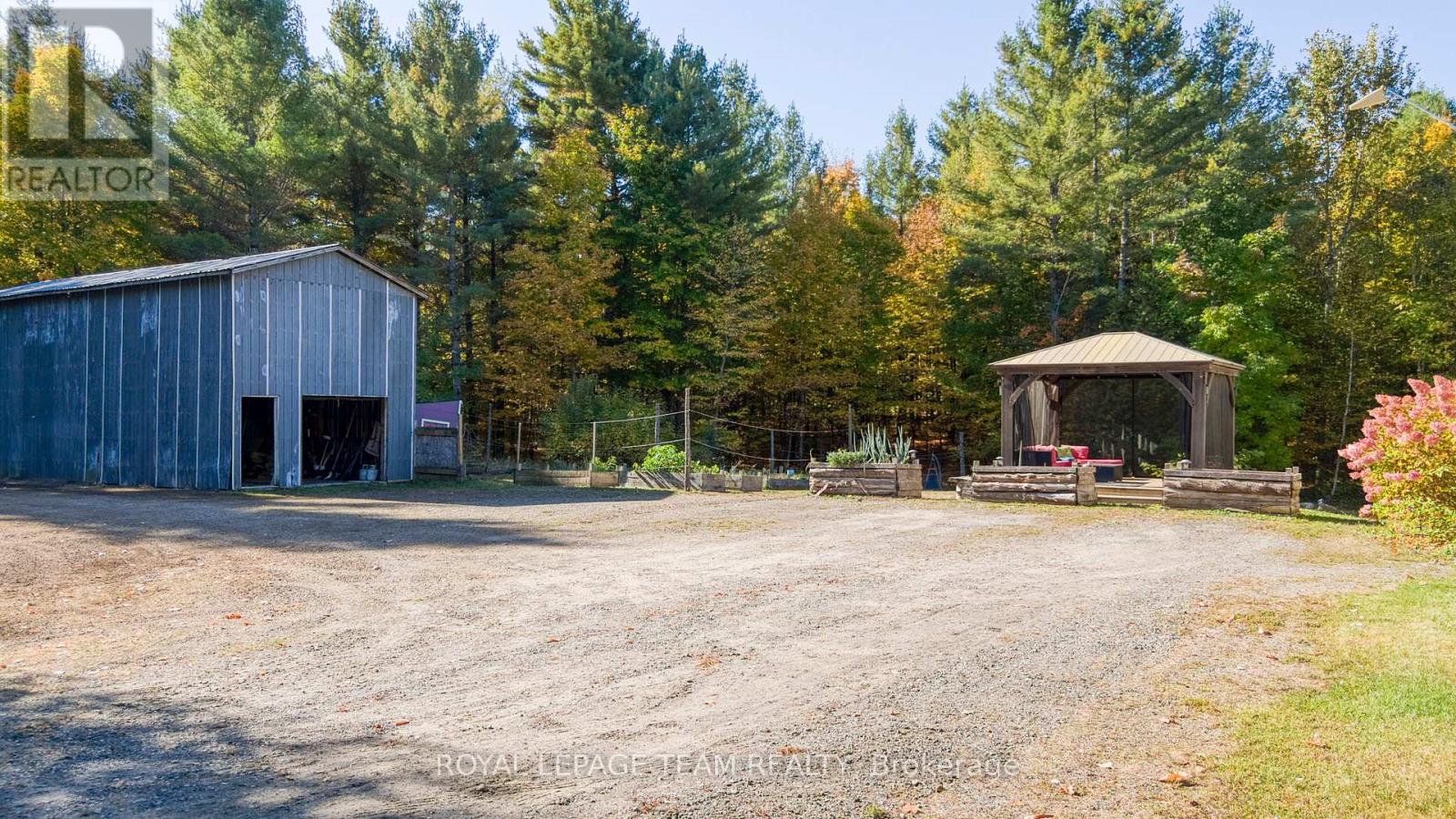 2819 Lanark 8c Concession, Lanark Highlands, Ontario  K0A 1P0 - Photo 14 - X12444025