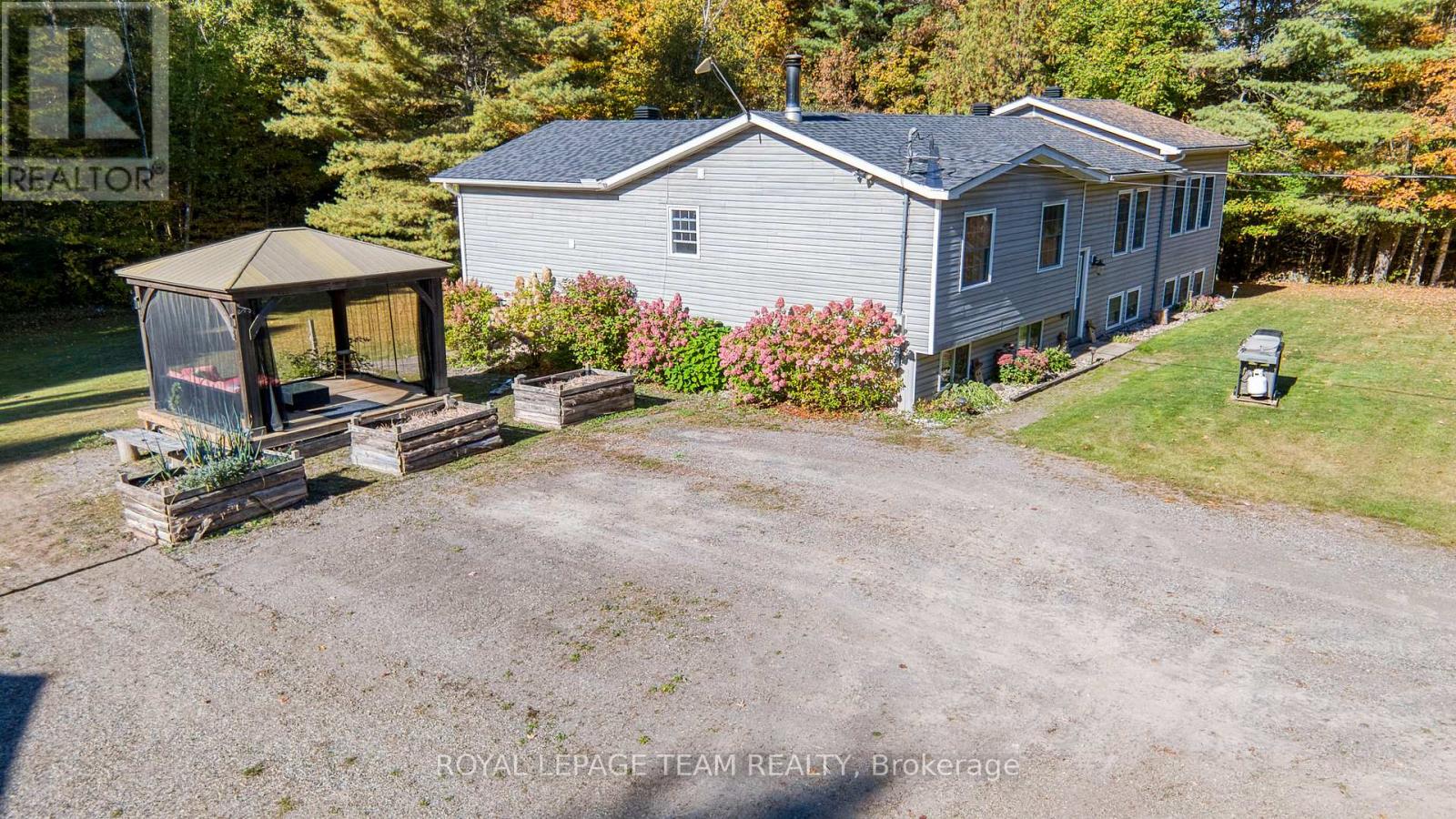 2819 Lanark 8c Concession, Lanark Highlands, Ontario  K0A 1P0 - Photo 15 - X12444025