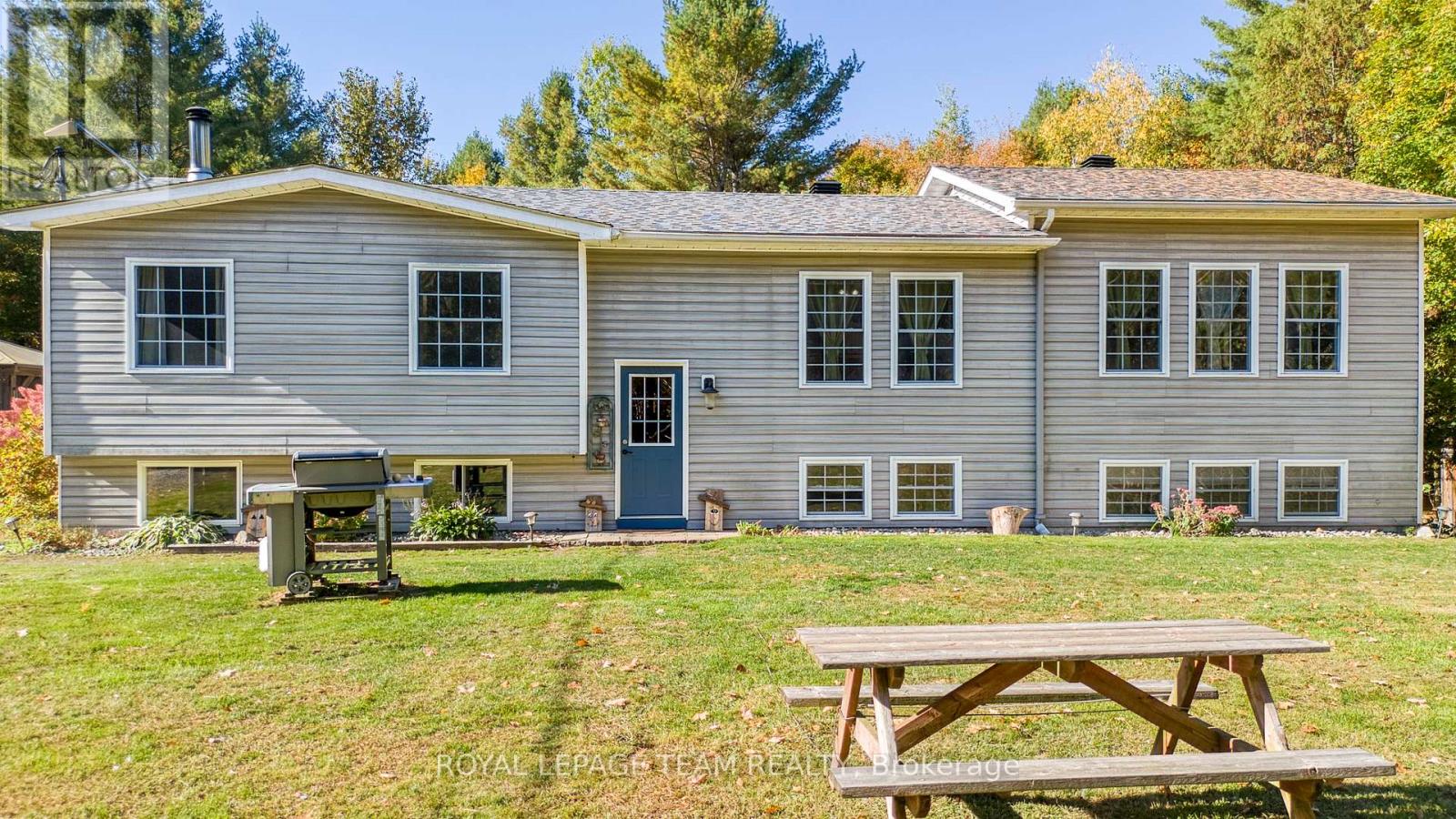2819 Lanark 8c Concession, Lanark Highlands, Ontario  K0A 1P0 - Photo 2 - X12444025