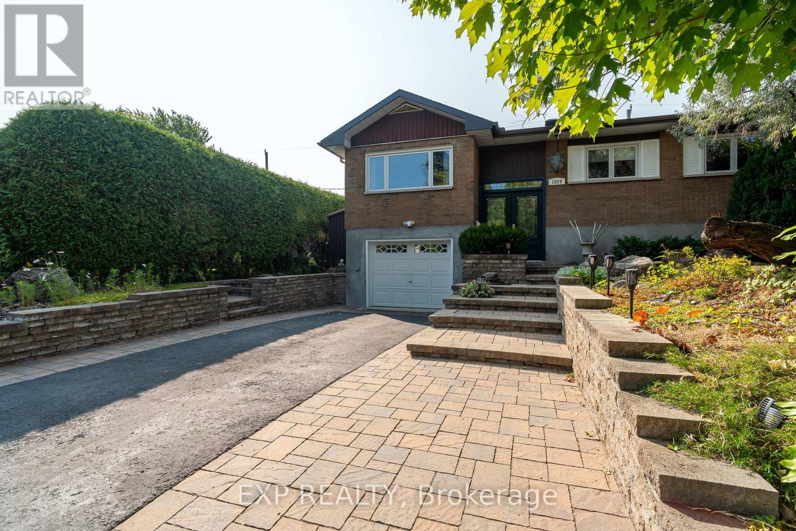 1828 Lorraine Avenue, Ottawa, Ontario  K1H 6Z8 - Photo 2 - X12444031