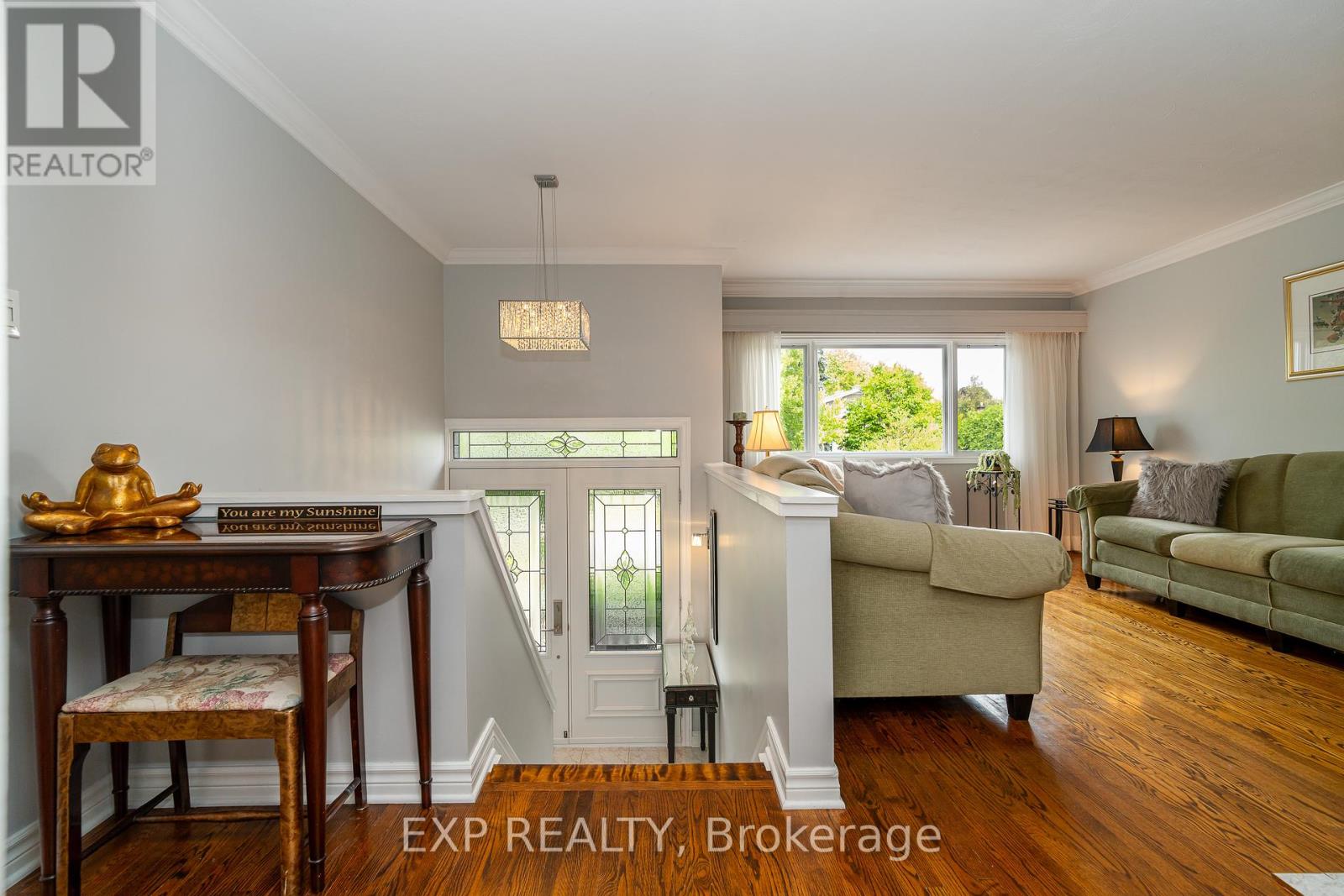 1828 Lorraine Avenue, Ottawa, Ontario  K1H 6Z8 - Photo 3 - X12444031