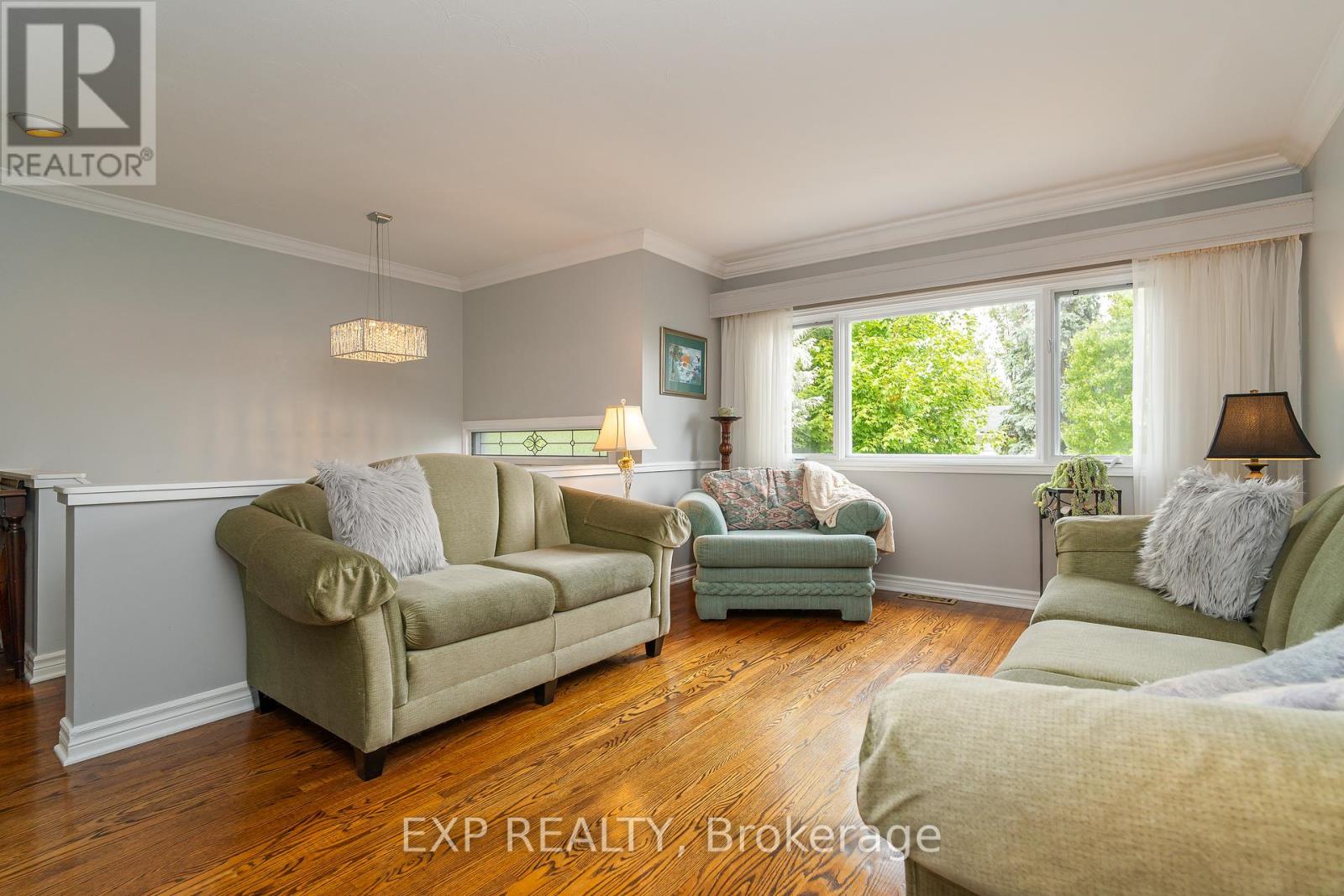 1828 Lorraine Avenue, Ottawa, Ontario  K1H 6Z8 - Photo 6 - X12444031