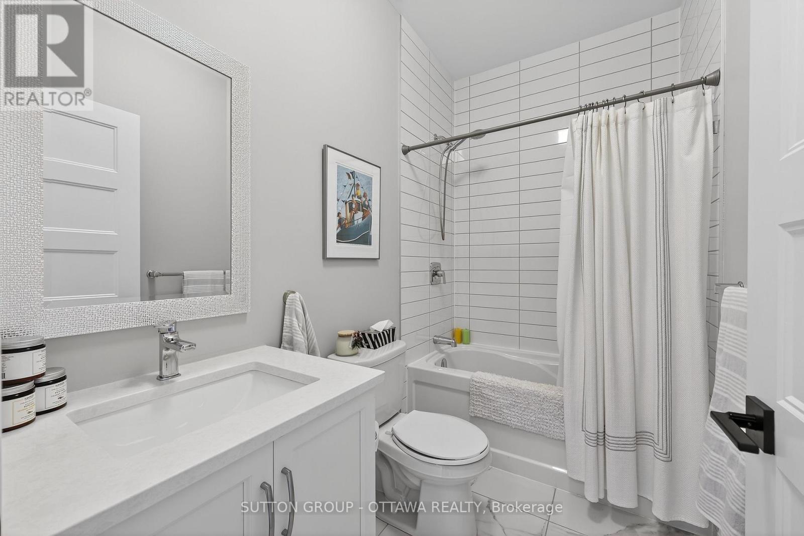 1148 Avignon Street, Russell, Ontario  K0A 1W0 - Photo 10 - X12444064