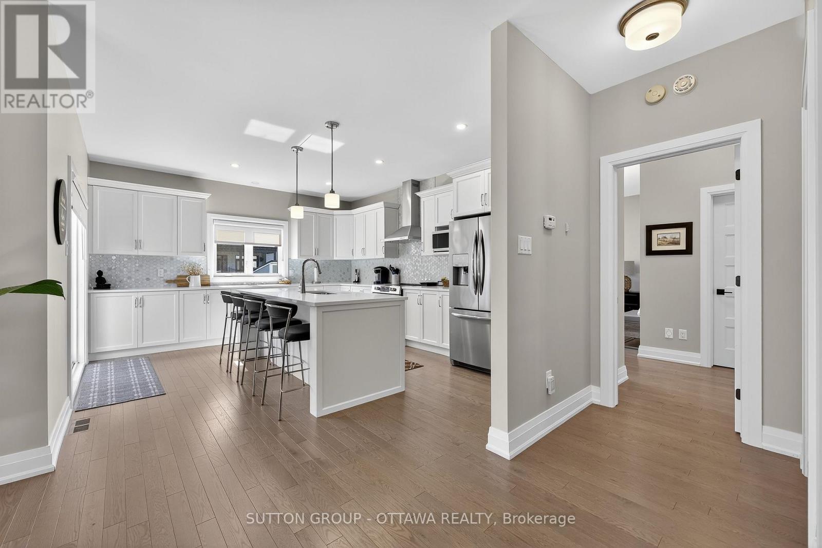1148 Avignon Street, Russell, Ontario  K0A 1W0 - Photo 17 - X12444064