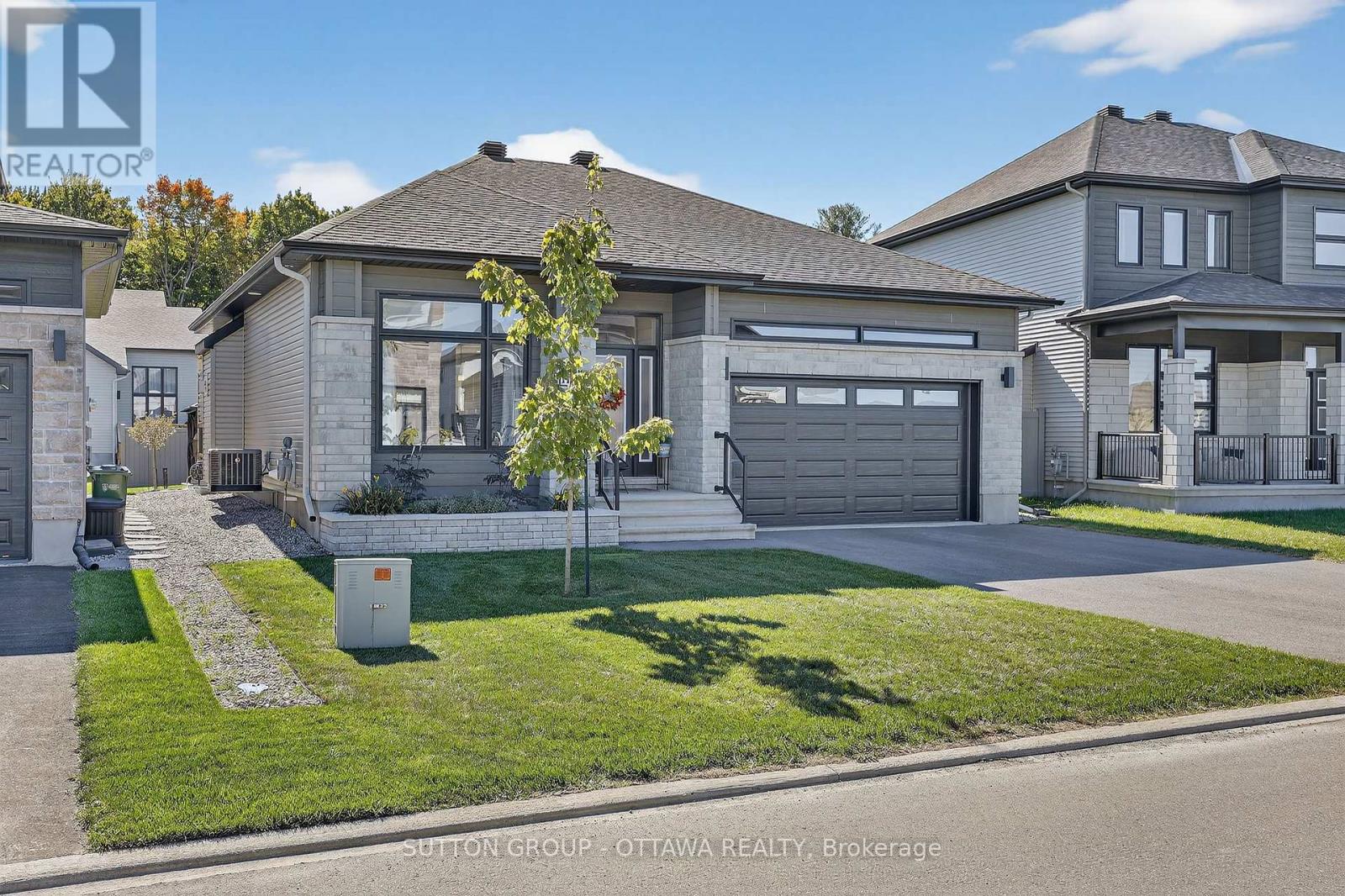 1148 Avignon Street, Russell, Ontario  K0A 1W0 - Photo 2 - X12444064