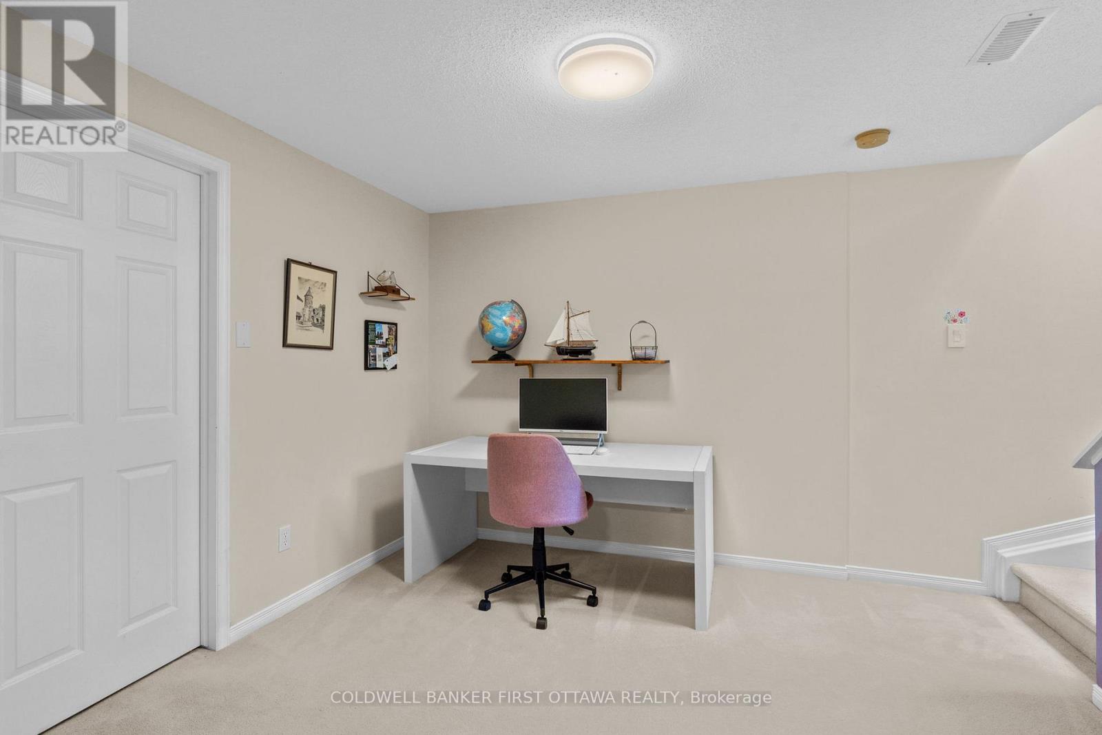 51 Helmsdale Drive, Ottawa, Ontario  K2K 2S4 - Photo 30 - X12444106