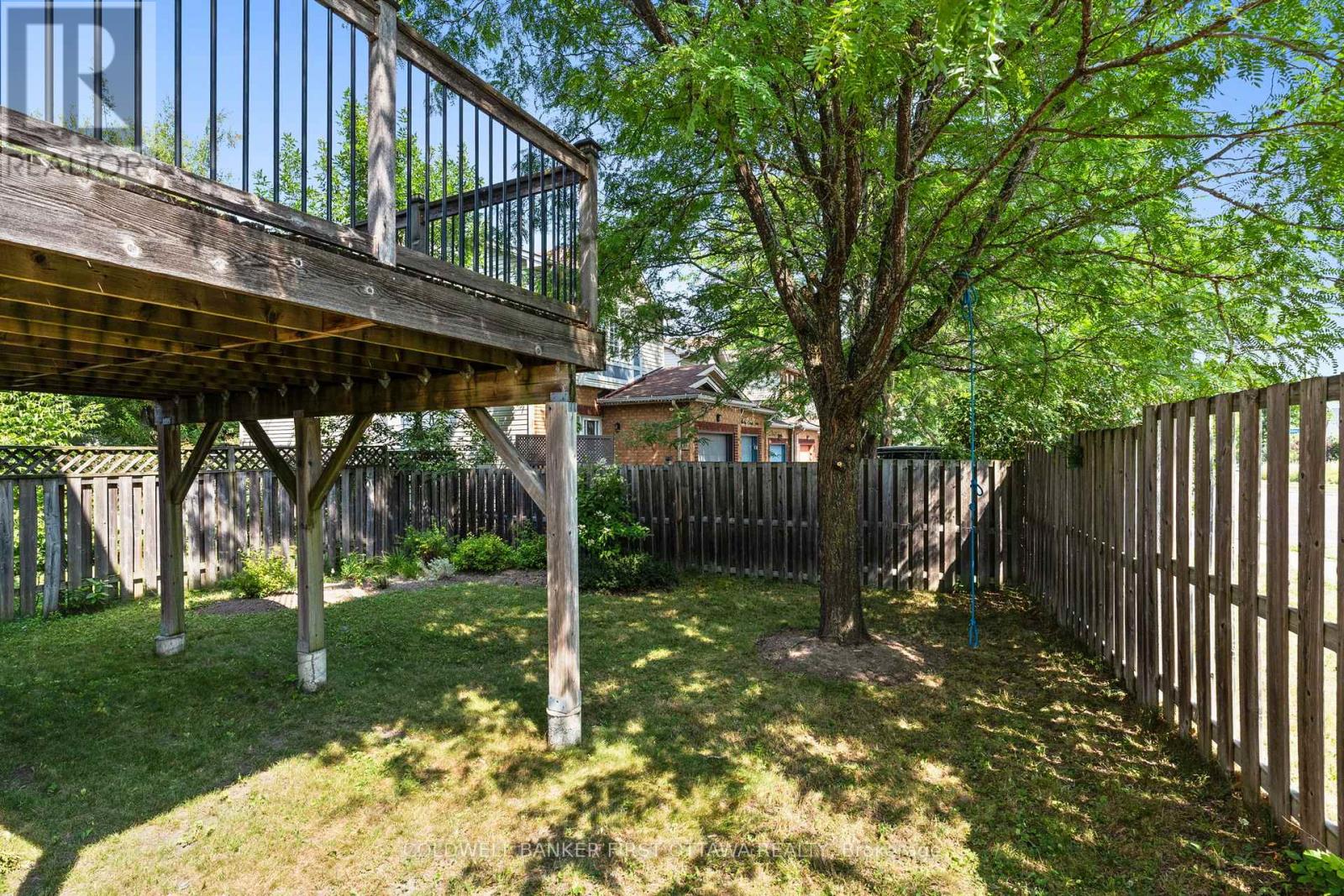 51 Helmsdale Drive, Ottawa, Ontario  K2K 2S4 - Photo 33 - X12444106