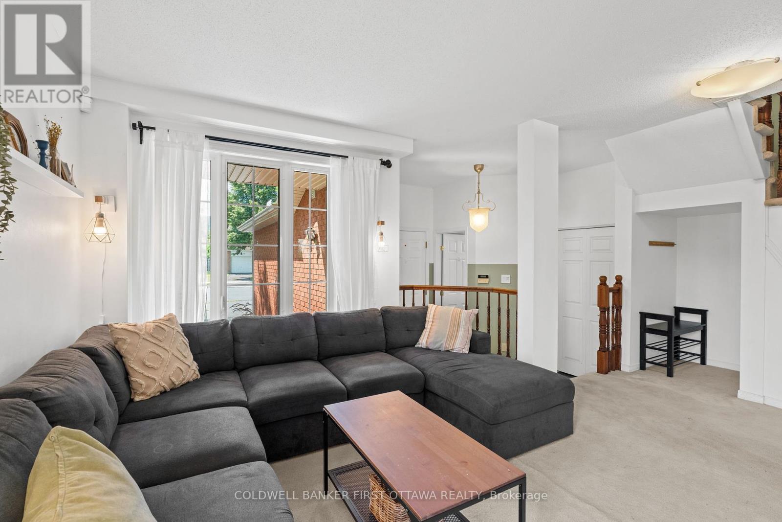 51 Helmsdale Drive, Ottawa, Ontario  K2K 2S4 - Photo 9 - X12444106