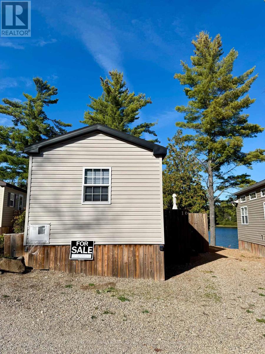 16 - 92 Bingham Drive, Horton, Ontario  K7V 3Z8 - Photo 3 - X12444129