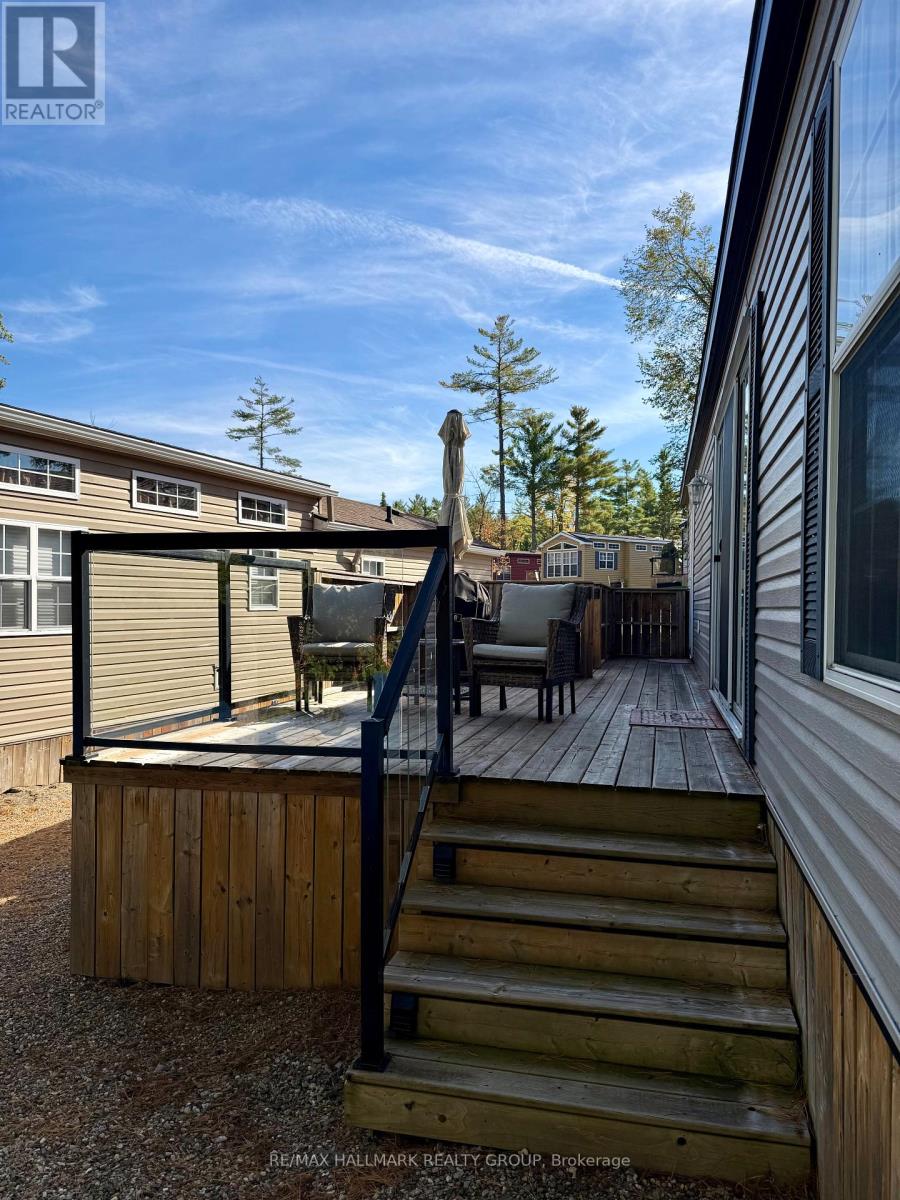 16 - 92 Bingham Drive, Horton, Ontario  K7V 3Z8 - Photo 4 - X12444129