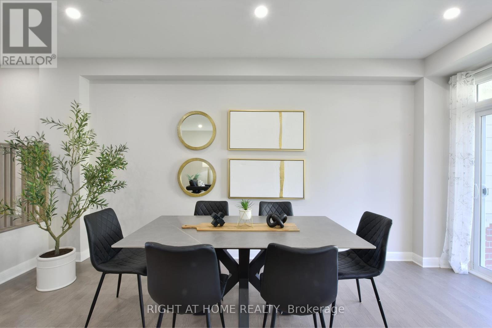 117 Escarpment Crescent, Ottawa, Ontario  K2T 0L8 - Photo 17 - X12444150