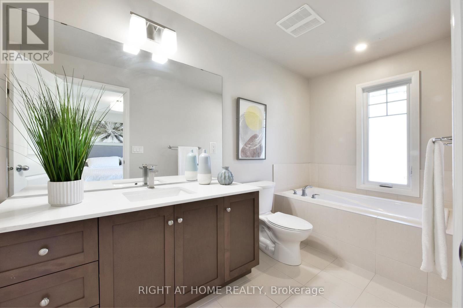 117 Escarpment Crescent, Ottawa, Ontario  K2T 0L8 - Photo 26 - X12444150