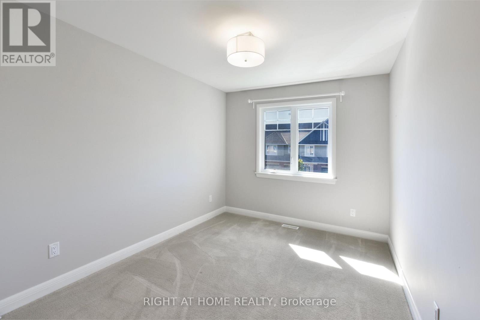 117 Escarpment Crescent, Ottawa, Ontario  K2T 0L8 - Photo 28 - X12444150