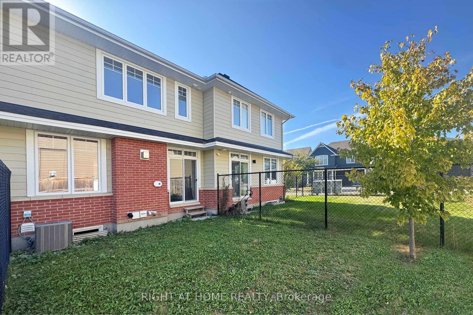 117 Escarpment Crescent, Ottawa, Ontario  K2T 0L8 - Photo 35 - X12444150