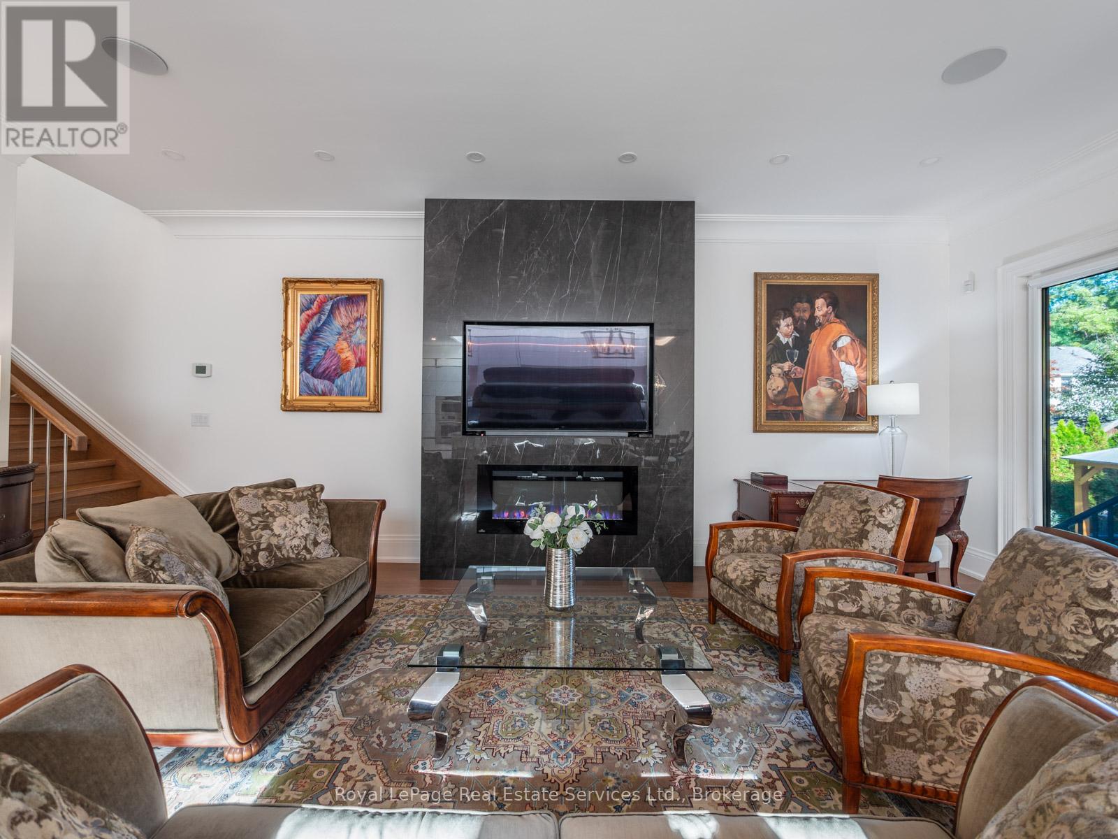 36 Anderson Street, Oakville, Ontario  L6K 1A5 - Photo 7 - W12444089