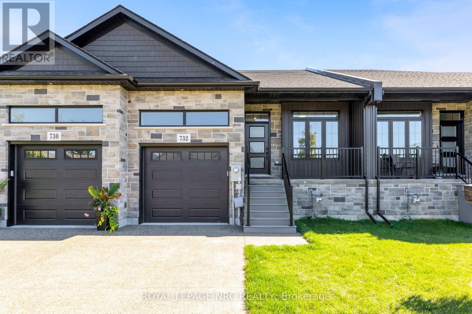 732 Clarence Street, Port Colborne (Sugarloaf), Ontario  L3K 0A8 - Photo 1 - X12444013