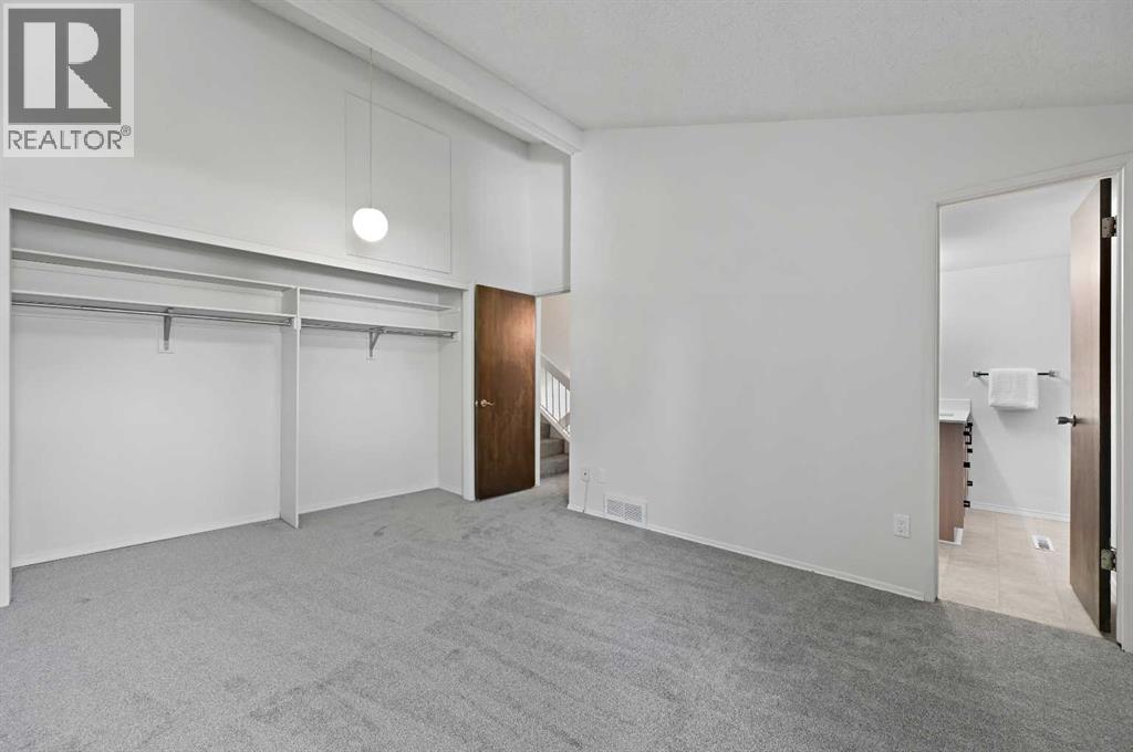 26 Brae Glen Court Sw, Calgary, Alberta  T2W 1B6 - Photo 21 - A2260758