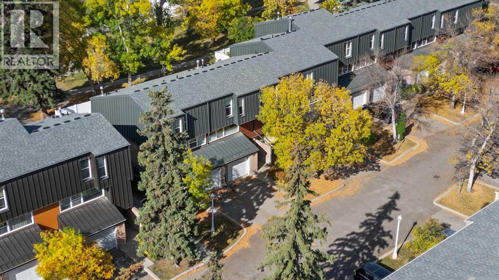 26 Brae Glen Court Sw, Calgary, Alberta  T2W 1B6 - Photo 36 - A2260758