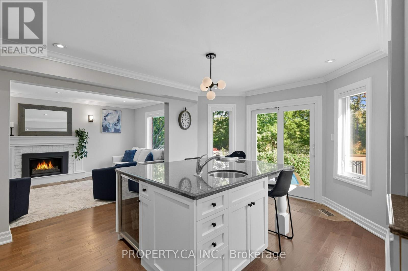 119 Triller Place, Oakville, Ontario  L6L 6J3 - Photo 13 - W12443943