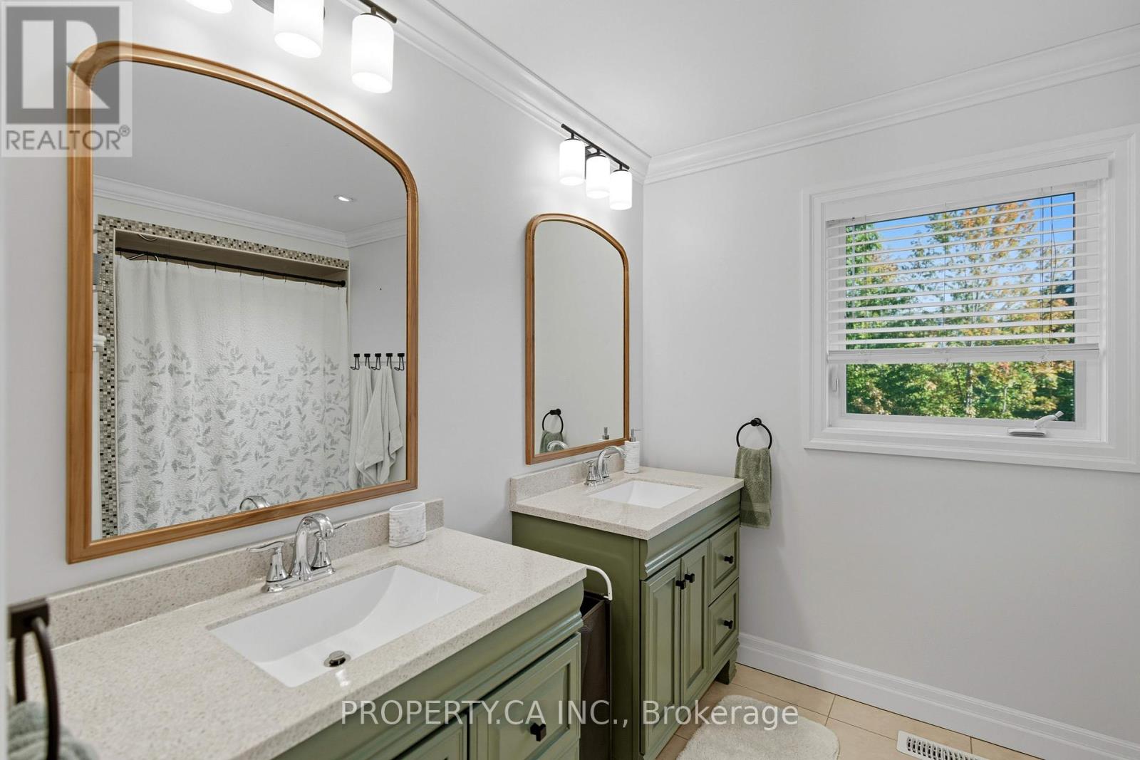 119 Triller Place, Oakville, Ontario  L6L 6J3 - Photo 21 - W12443943