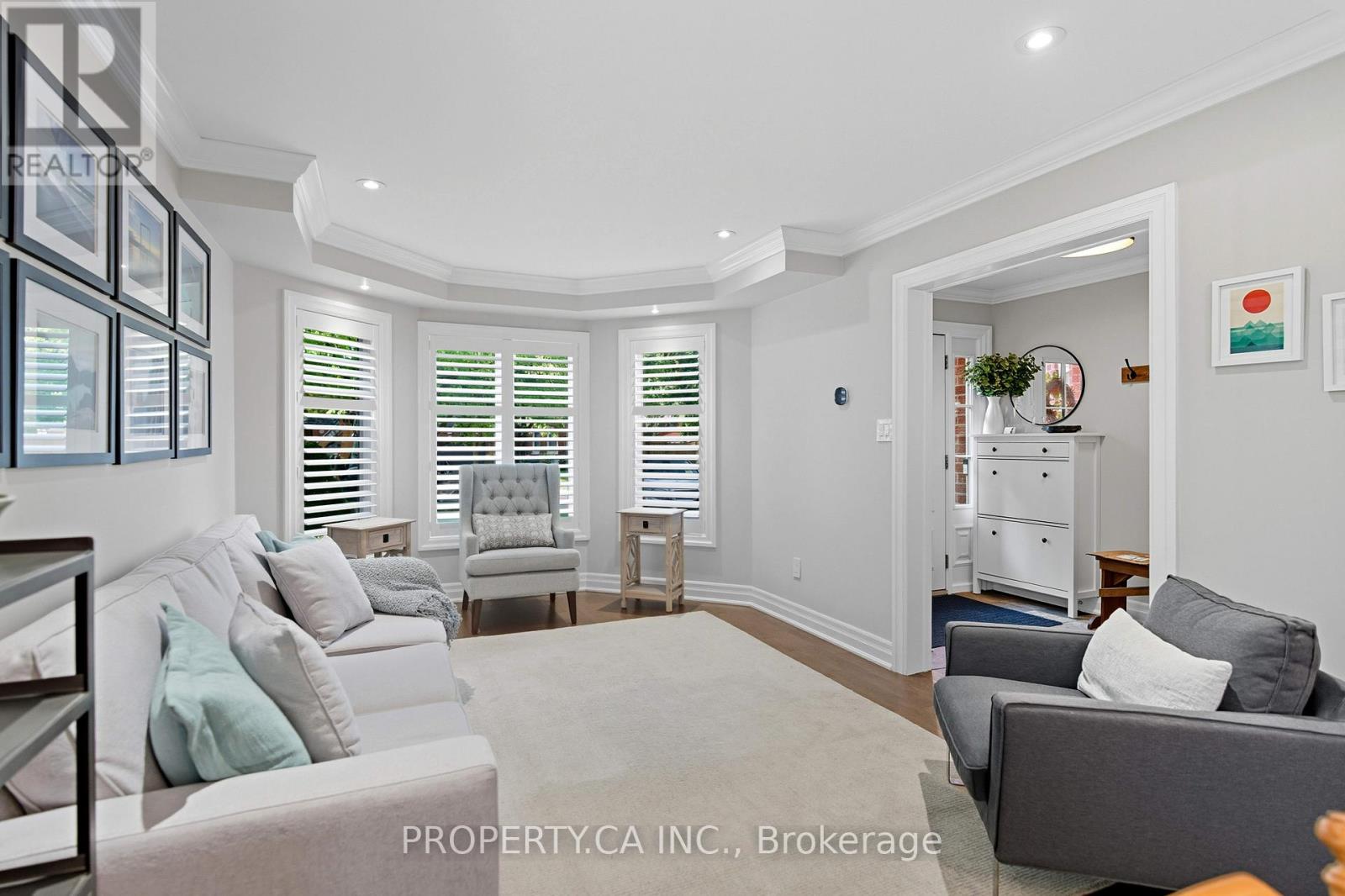 119 Triller Place, Oakville, Ontario  L6L 6J3 - Photo 8 - W12443943