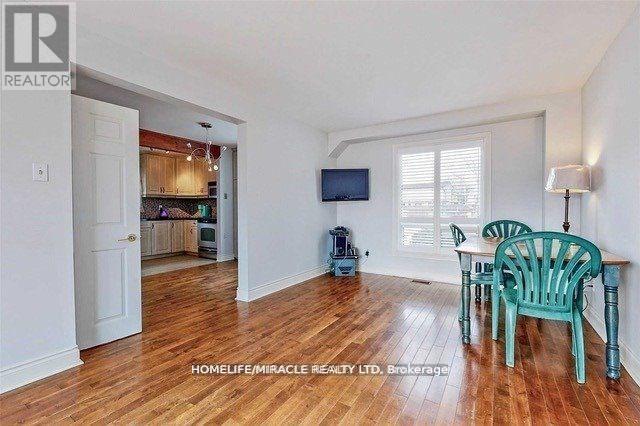 7 Greenhills Square, Brampton, Ontario  L6S 2J4 - Photo 10 - W12443956