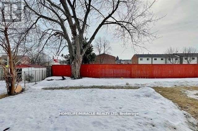 7 Greenhills Square, Brampton, Ontario  L6S 2J4 - Photo 22 - W12443956