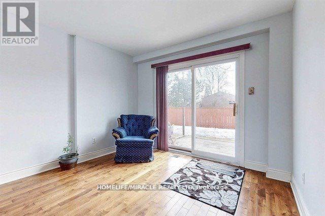 7 Greenhills Square, Brampton, Ontario  L6S 2J4 - Photo 8 - W12443956