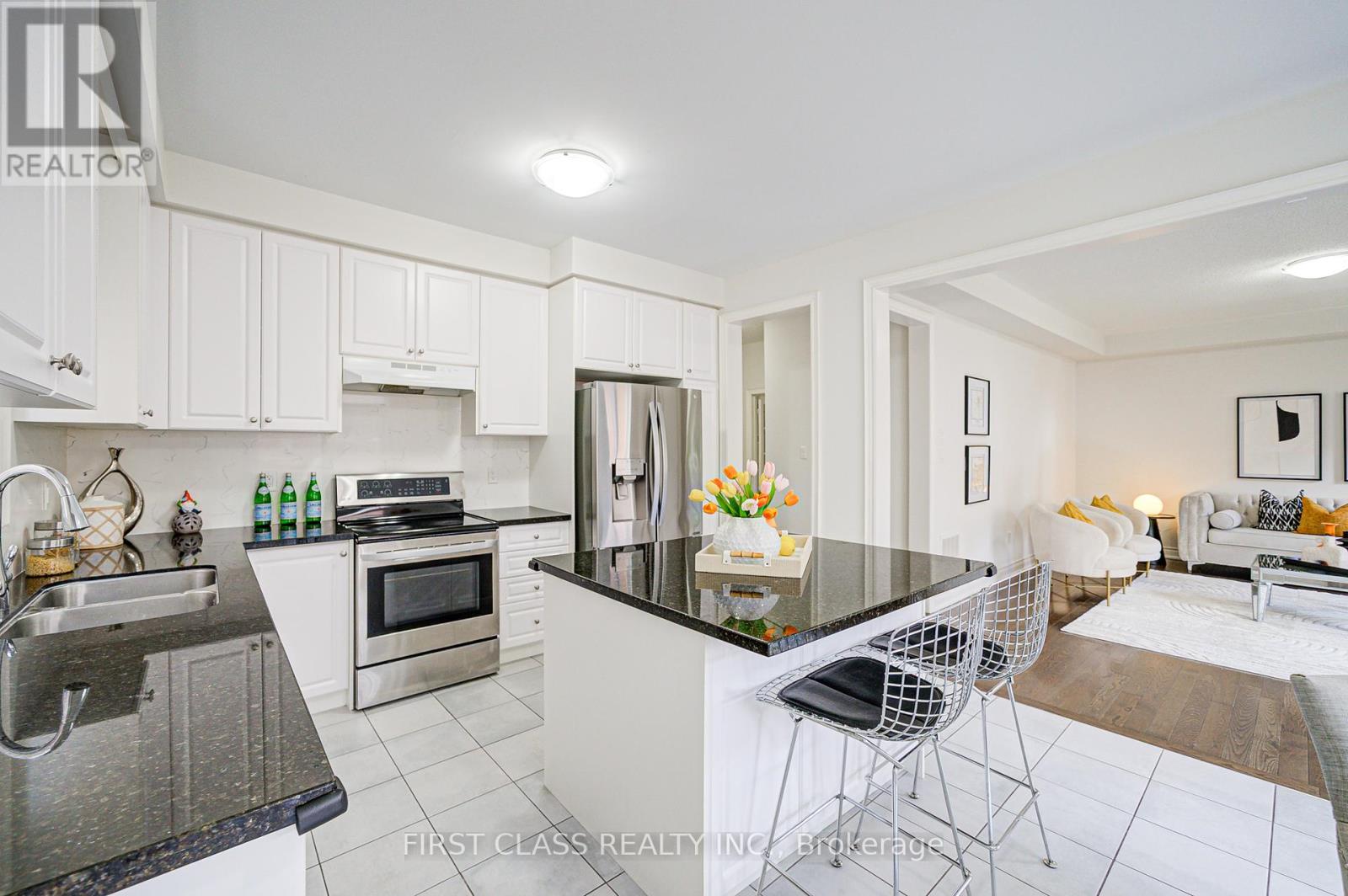 3103 Streamwood Passage, Oakville, Ontario  L6H 0S8 - Photo 11 - W12443987
