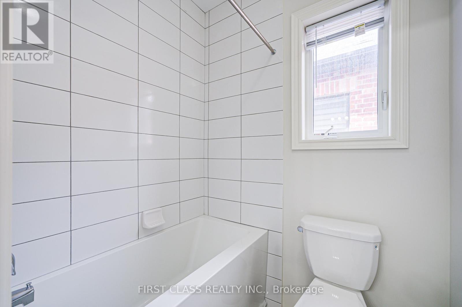 3103 Streamwood Passage, Oakville, Ontario  L6H 0S8 - Photo 28 - W12443987