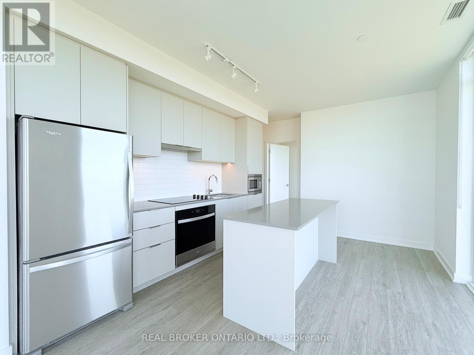 2003 - 3079 Trafalgar Road, Oakville, Ontario  L6H 8C5 - Photo 13 - W12443993