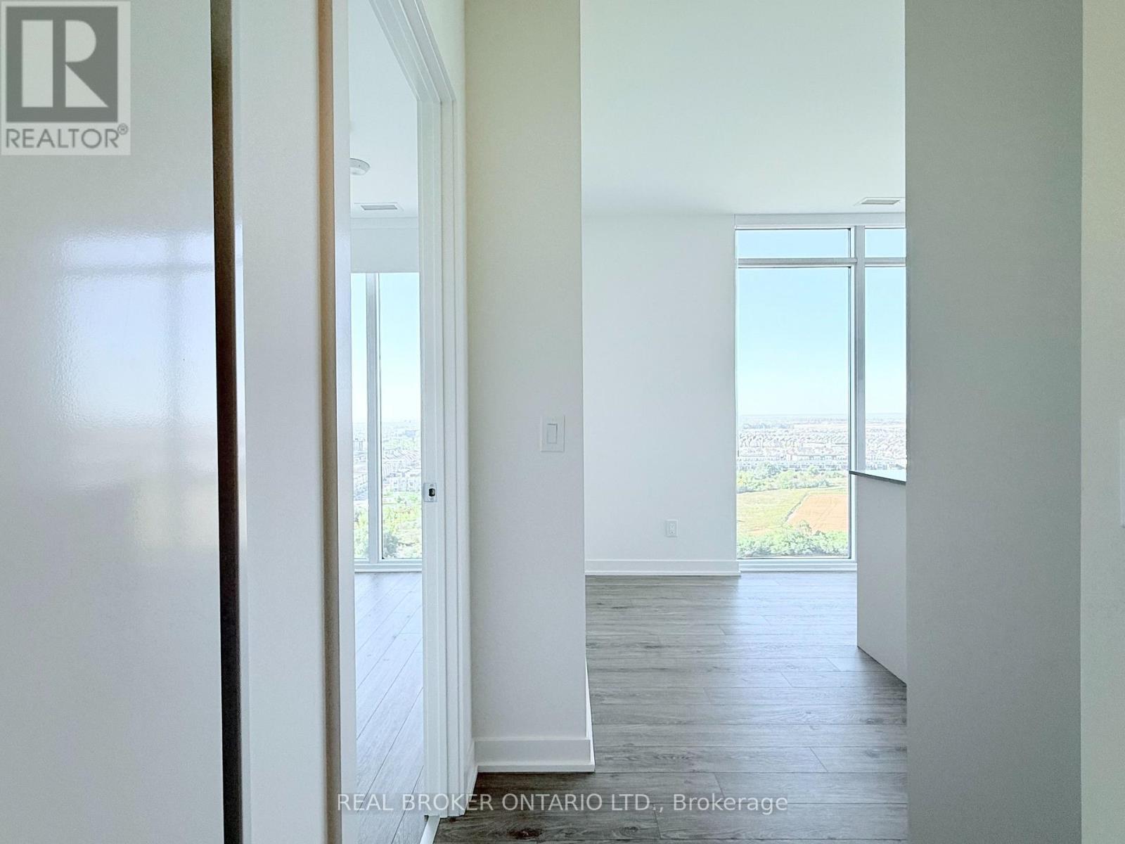 2003 - 3079 Trafalgar Road, Oakville, Ontario  L6H 8C5 - Photo 6 - W12443993