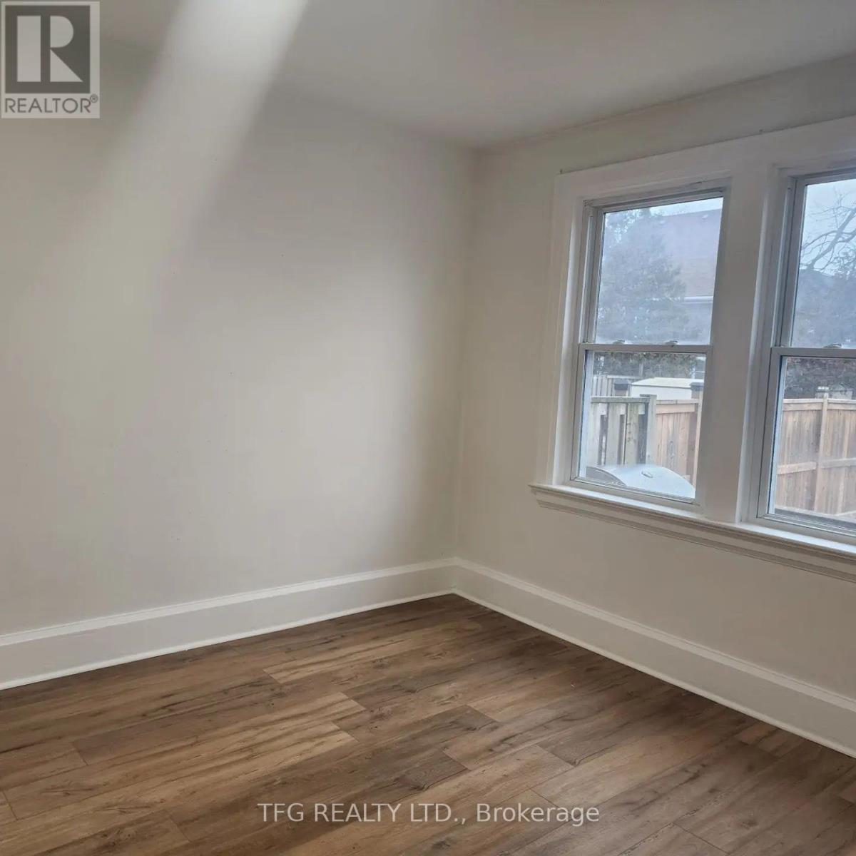 Main - 160 Adelaide Avenue E, Oshawa, Ontario  L1G 1Z3 - Photo 3 - E12444026