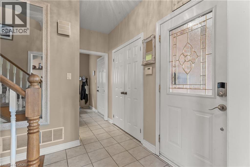 20 Pentland Road, Waterdown, Ontario  L0R 2H5 - Photo 6 - 40775675