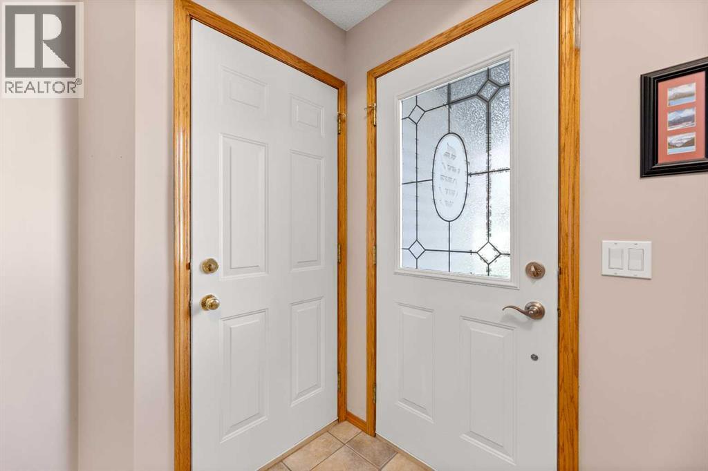 164 Stonegate Close Nw, Airdrie, Alberta  T4B 2V2 - Photo 17 - A2240830