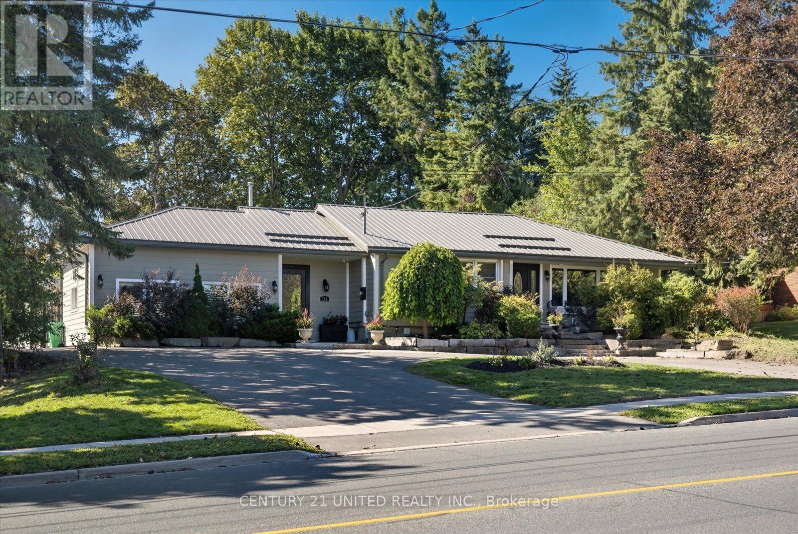749 SPILLSBURY DRIVE, Peterborough, Ontario