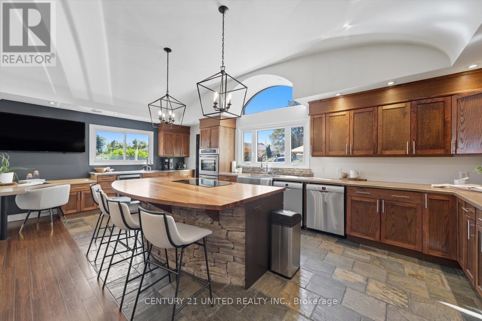 749 Spillsbury Drive, Peterborough, Ontario  K9K 1K9 - Photo 15 - X12444054
