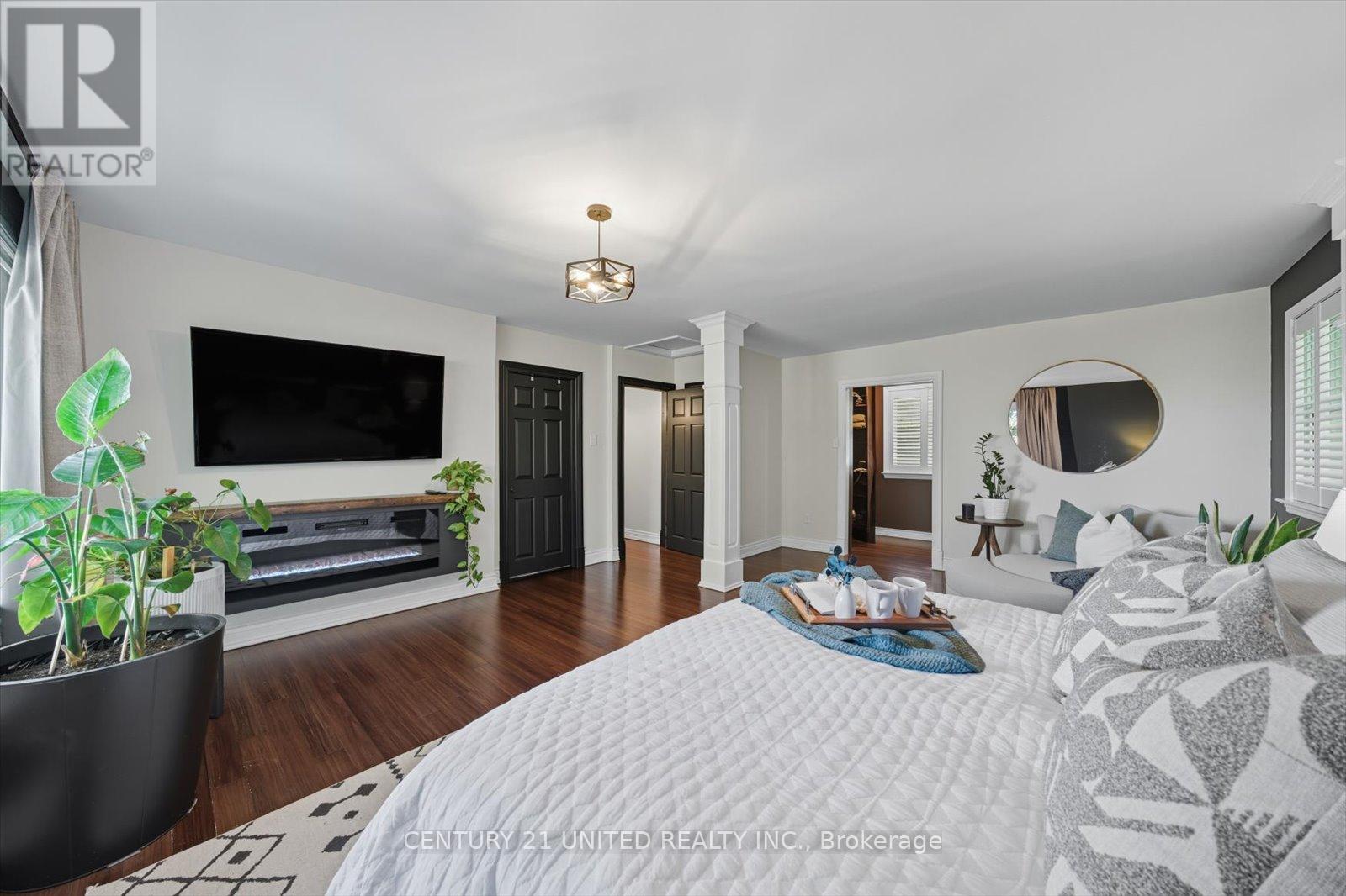 749 Spillsbury Drive, Peterborough, Ontario  K9K 1K9 - Photo 25 - X12444054
