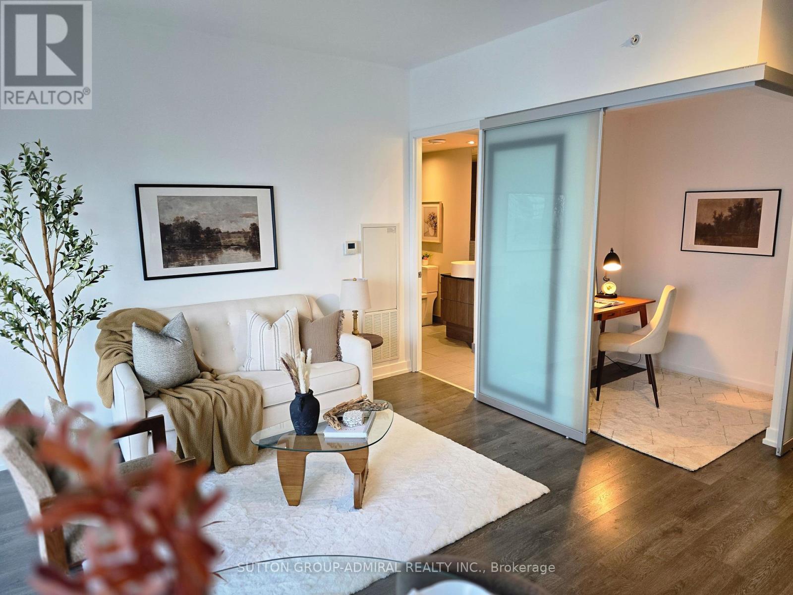 3505 - 161 Roehampton Avenue, Toronto, Ontario  M4P 0C8 - Photo 1 - C12293887