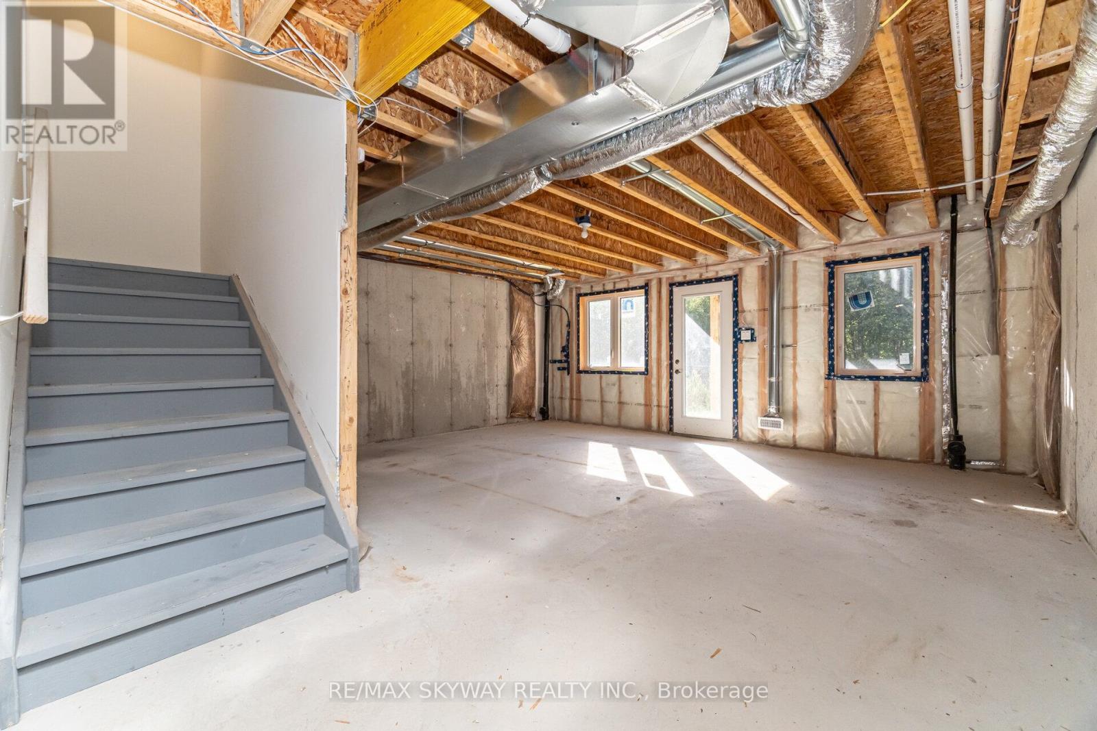 102 - 305 Garner Road W, Hamilton, Ontario  L9G 5E6 - Photo 39 - X12443909