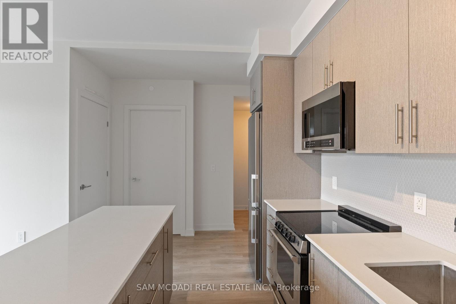 1305 - 212 King William Street, Hamilton, Ontario  L8R 0A7 - Photo 10 - X12443911