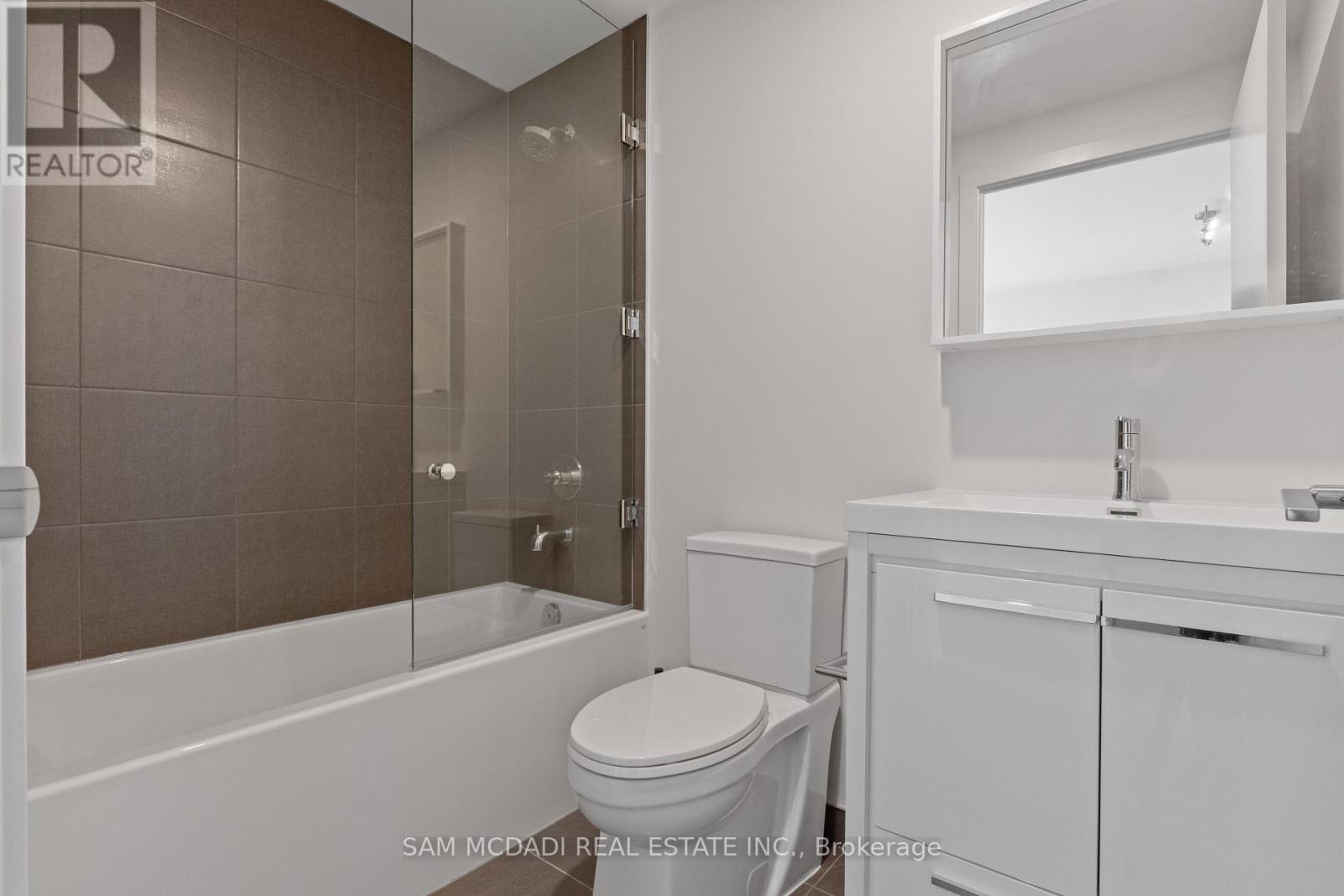 1305 - 212 King William Street, Hamilton, Ontario  L8R 0A7 - Photo 13 - X12443911
