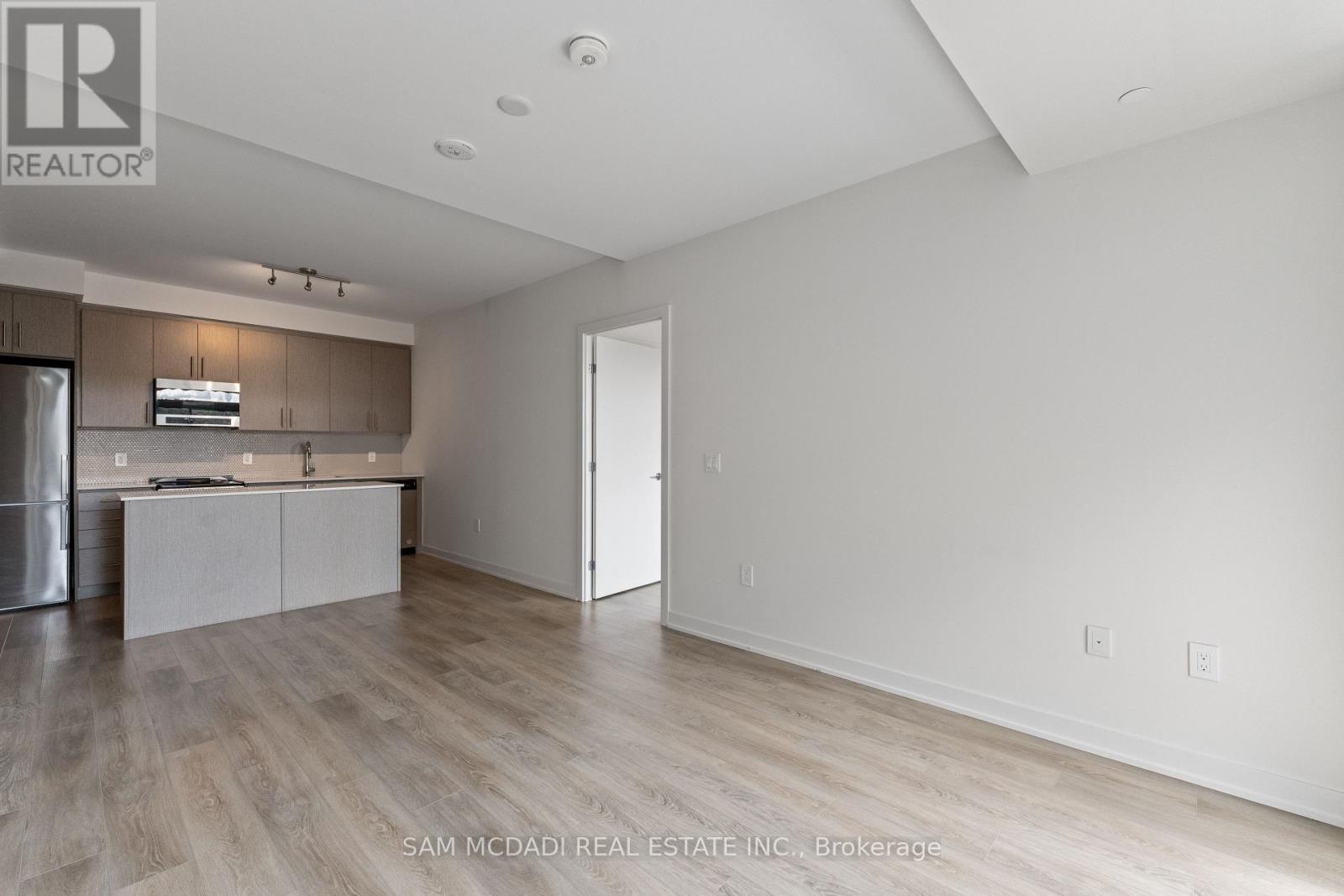 1305 - 212 King William Street, Hamilton, Ontario  L8R 0A7 - Photo 16 - X12443911
