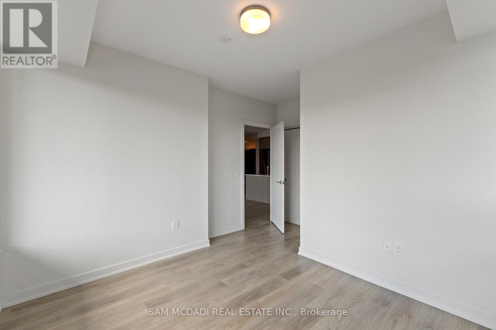 1305 - 212 King William Street, Hamilton, Ontario  L8R 0A7 - Photo 26 - X12443911